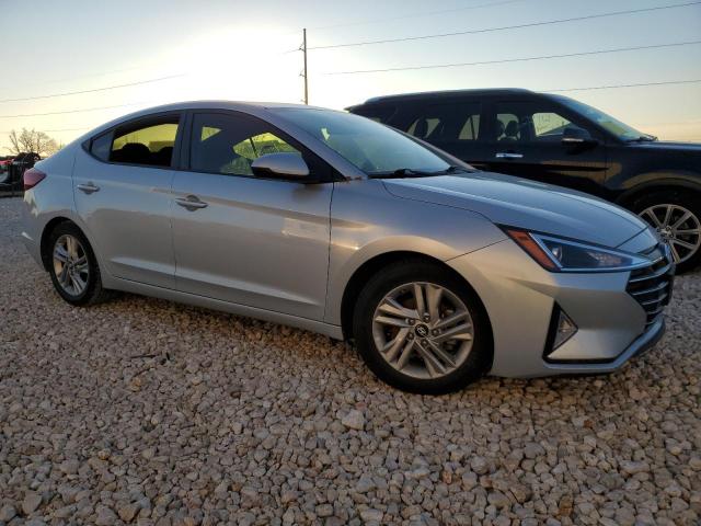 5NPD84LF7KH426002 - 2019 HYUNDAI ELANTRA SEL SILVER photo 4