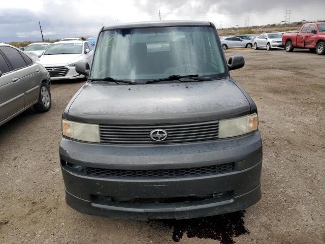 JTLKT324450212929 - 2005 TOYOTA SCION XB CHARCOAL photo 5