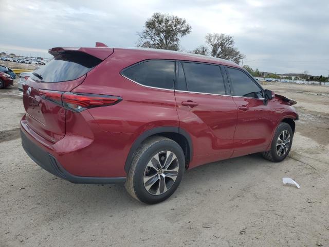 5TDGZRAH2NS130685 - 2022 TOYOTA HIGHLANDER XLE Bordo foto 3