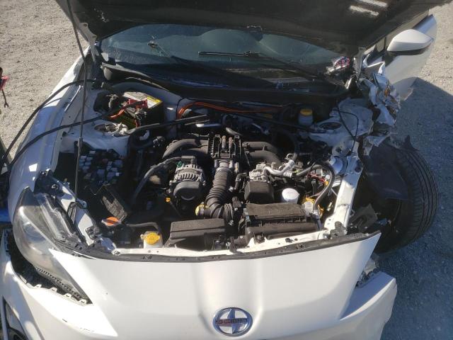 JF1ZNAA13D1715673 - 2013 TOYOTA SCION FR-S WHITE photo 11