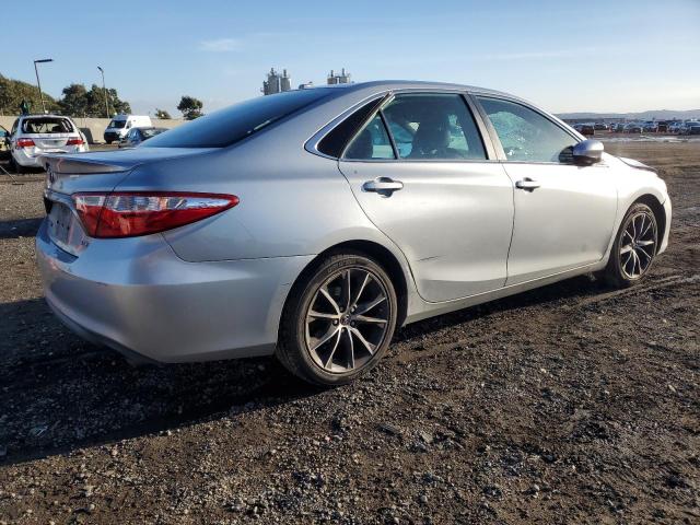 4T1BF1FK8FU026252 - 2015 TOYOTA CAMRY LE SILVER photo 3