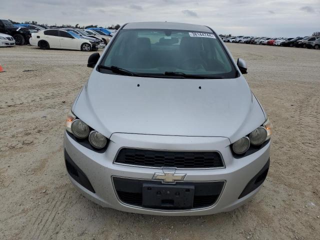 1G1JA5SH1E4242323 - 2014 CHEVROLET SONIC LS SILVER photo 5