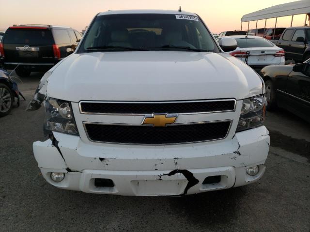 1GNSCJE02ER115059 - 2014 CHEVROLET SUBURBAN C1500 LT WHITE photo 5