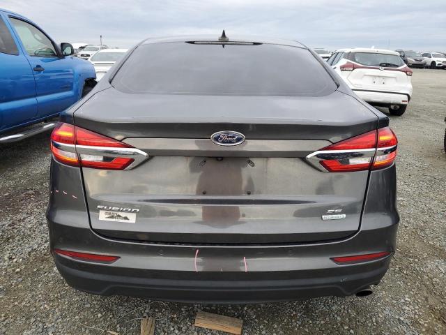 3FA6P0HD8LR120104 - 2020 FORD FUSION SE GRAY photo 6