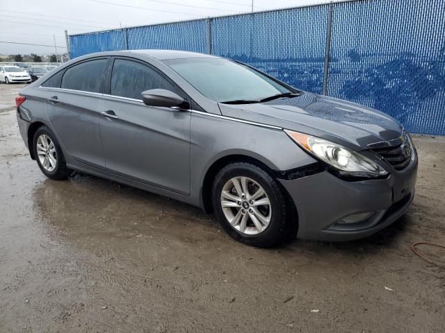 5NPEB4ACXDH793414 - 2013 HYUNDAI SONATA GLS GRAY photo 4