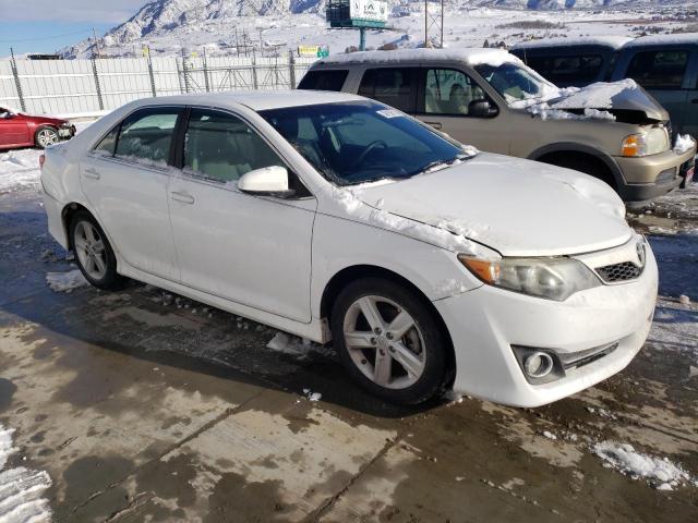 4T1BF1FK1DU233532 - 2013 TOYOTA CAMRY L WHITE photo 4