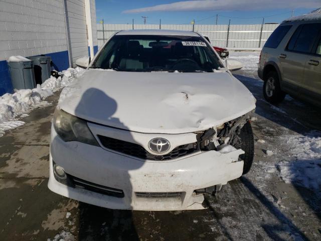 4T1BF1FK1DU233532 - 2013 TOYOTA CAMRY L WHITE photo 5