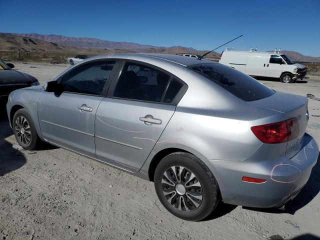 JM1BK12F861449200 - 2006 MAZDA 3 I GRAY photo 2