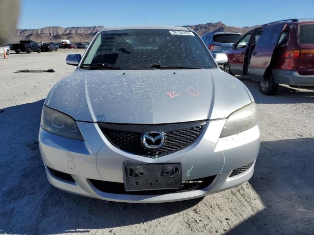 JM1BK12F861449200 - 2006 MAZDA 3 I GRAY photo 5