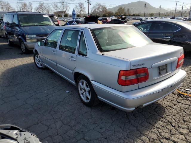 YV1LS61J4Y2636190 - 2000 VOLVO S70 BASE SILVER photo 2