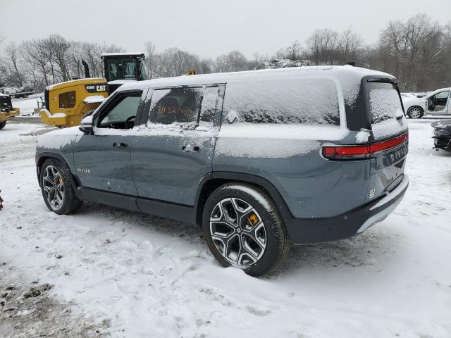 7PDSGABA0PN012526 - 2023 RIVIAN R1S ADVENTURE GRAY photo 2