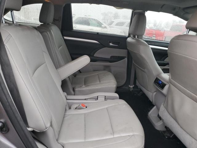 5TDKKRFH4FS097228 - 2015 TOYOTA HIGHLANDER XLE GRAY photo 11