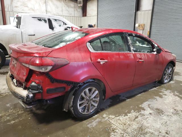 3KPFL4A75HE031252 - 2017 KIA FORTE LX RED photo 3