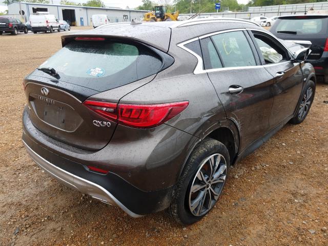 SJKCH5CR9HA016388 - 2017 INFINITI QX30 BASE CHARCOAL photo 4