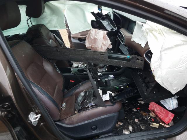 SJKCH5CR9HA016388 - 2017 INFINITI QX30 BASE CHARCOAL photo 5