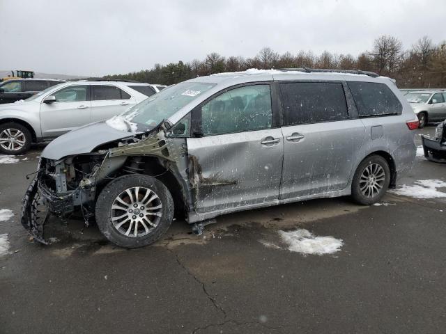 2018 TOYOTA SIENNA XLE, 