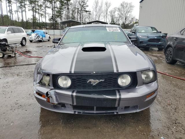 1ZVHT82H775365295 - 2007 FORD MUSTANG GT GRAY photo 5