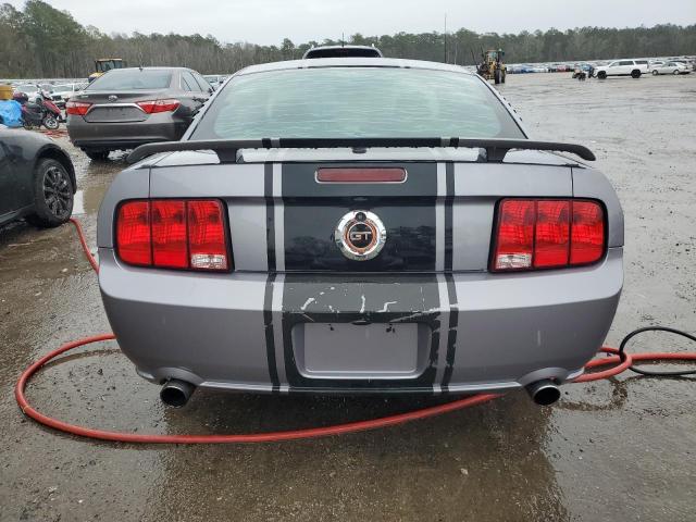 1ZVHT82H775365295 - 2007 FORD MUSTANG GT GRAY photo 6