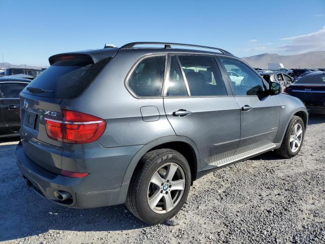 5UXZW0C57BL661649 - 2011 BMW X5 XDRIVE35D BLACK photo 3