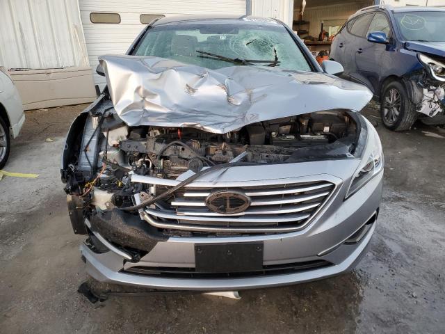 5NPE24AF3HH504812 - 2017 HYUNDAI SONATA SE SILVER photo 5