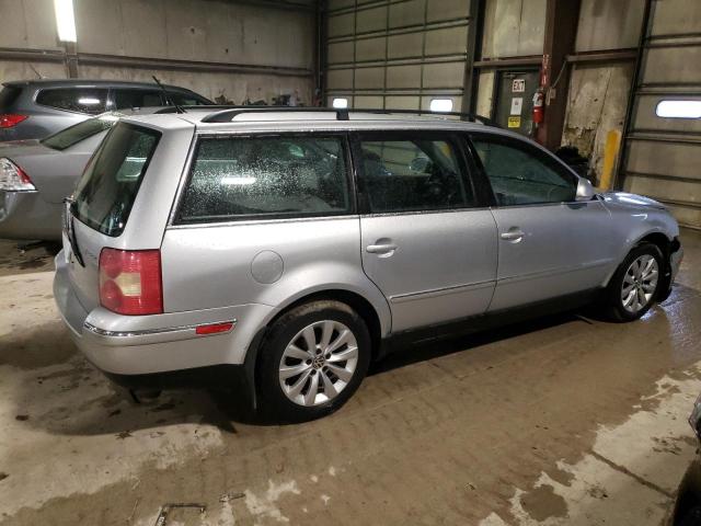 WVWVD63B54E234010 - 2004 VOLKSWAGEN PASSAT GLS SILVER photo 3