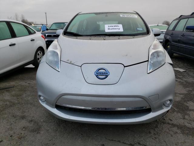 1N4BZ0CP9HC302491 - 2017 NISSAN LEAF S SILVER photo 5