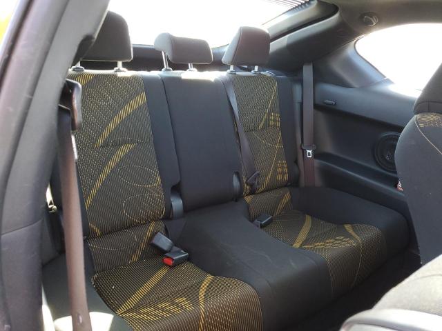 JTKJF5C71C3027115 - 2012 TOYOTA SCION TC ყვითელი ფოტო 10