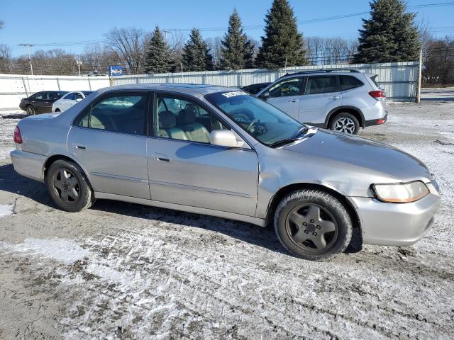 1HGCG1653XA058000 - 1999 HONDA ACCORD EX SILVER photo 4