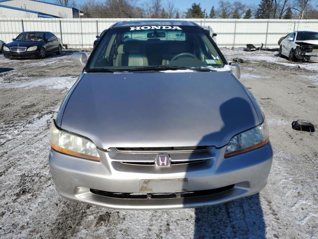 1HGCG1653XA058000 - 1999 HONDA ACCORD EX SILVER photo 5