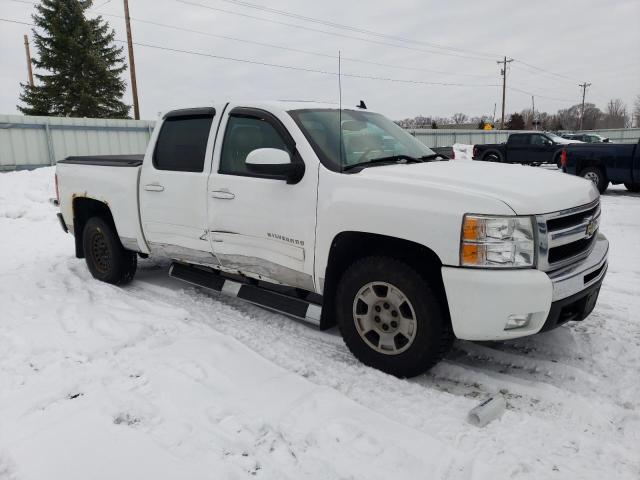 3GCPKTE26BG212209 - 2011 CHEVROLET 1500 K1500 LTZ WHITE photo 4