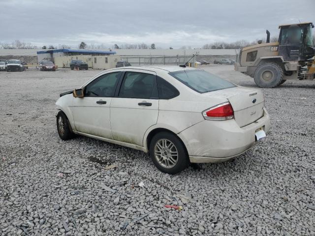 1FAHP3FN0AW123112 - 2010 FORD FOCUS SE WHITE photo 2