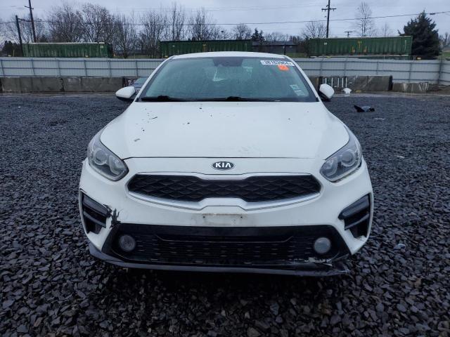 3KPF24AD8KE108244 - 2019 KIA FORTE FE WHITE photo 5