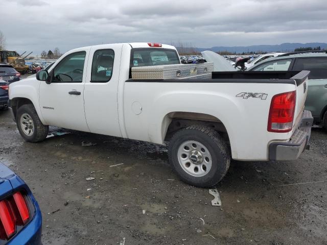 1GTR2TE3XBZ124622 - 2011 GMC SIERRA K1500 WHITE photo 2