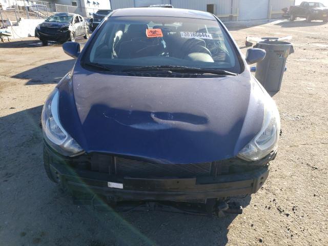 5NPDH4AE1GH667815 - 2016 HYUNDAI ELANTRA SE BLUE photo 5