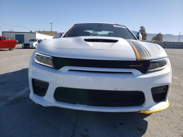 2C3CDXGJ8NH210281 - 2022 DODGE CHARGER SCAT PACK WHITE photo 5
