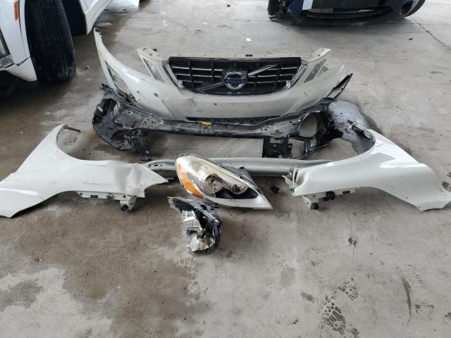 YV4952DL9B2156096 - 2011 VOLVO XC60 3.2 WHITE photo 12