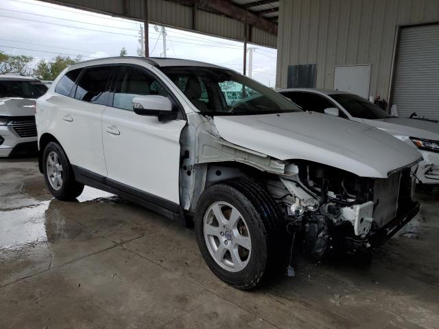 YV4952DL9B2156096 - 2011 VOLVO XC60 3.2 WHITE photo 4