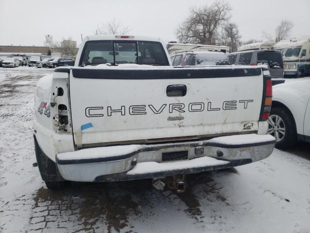 1GTJK33154F155568 - 2004 GMC NEW SIERRA K3500 WHITE photo 6