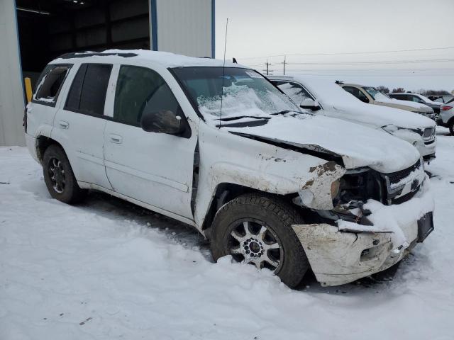 1GNDT13S862233687 - 2006 CHEVROLET TRAILBLAZE LS WHITE photo 4