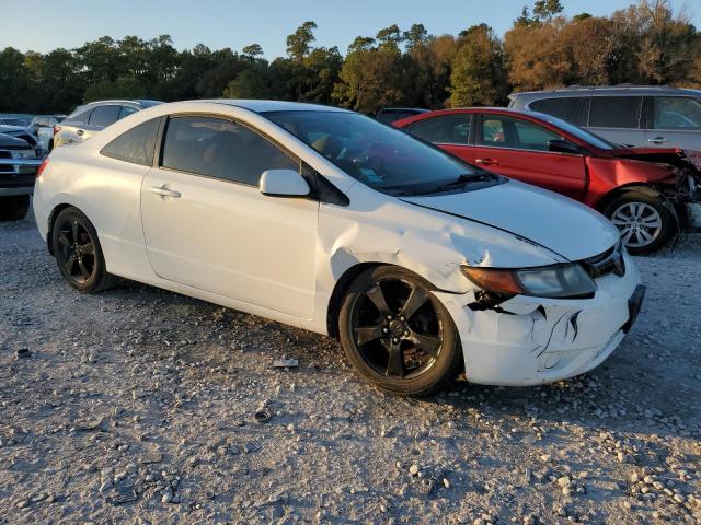 2HGFG12638H581595 - 2008 HONDA CIVIC LX WHITE photo 4