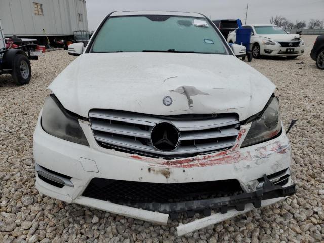 WDDGF4HB3DR251354 - 2013 MERCEDES-BENZ C 250 WHITE photo 5