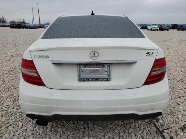 WDDGF4HB3DR251354 - 2013 MERCEDES-BENZ C 250 WHITE photo 6