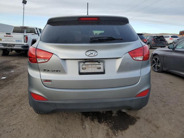 KM8JT3AF2FU070631 - 2015 HYUNDAI TUCSON GLS SILVER photo 6