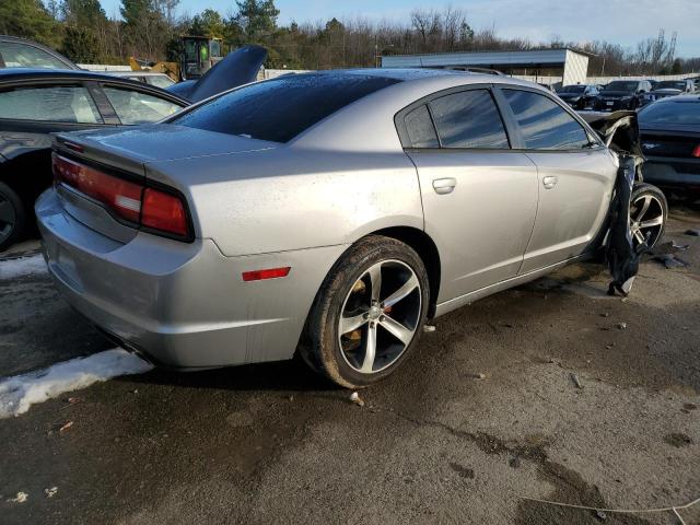 2C3CDXBG2EH215522 - 2014 DODGE CHARGER SE SILVER photo 3