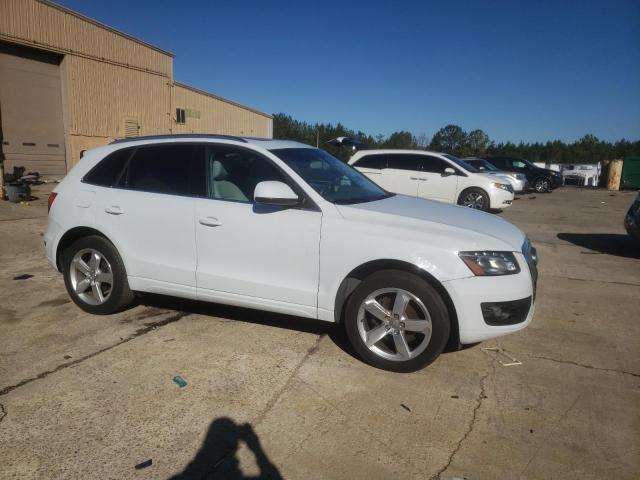 WA1LFAFP1CA139276 - 2012 AUDI Q5 PREMIUM PLUS WHITE photo 4