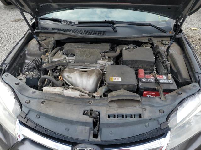 4T1BF1FKXHU453161 - 2017 TOYOTA CAMRY LE GRAY photo 11