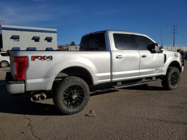 1FT7W2BT7KEG02447 - 2019 FORD F250 SUPER DUTY SILVER photo 3