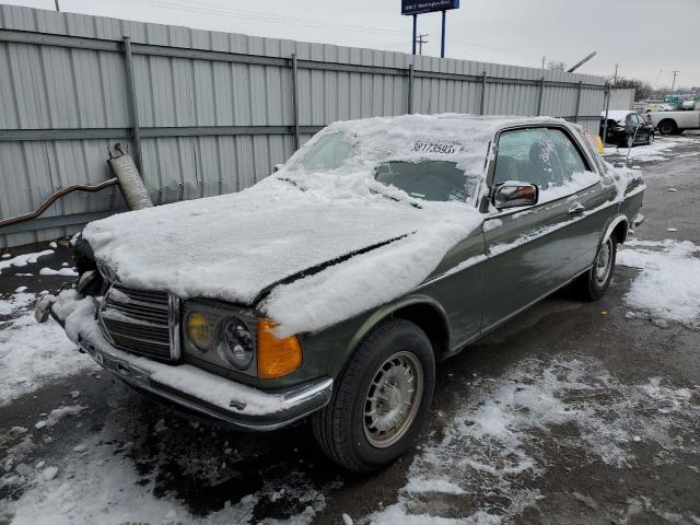 WDB12324312012299 - 1982 MERCURY 240 GREEN photo 1