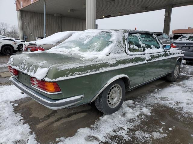 WDB12324312012299 - 1982 MERCURY 240 GREEN photo 3