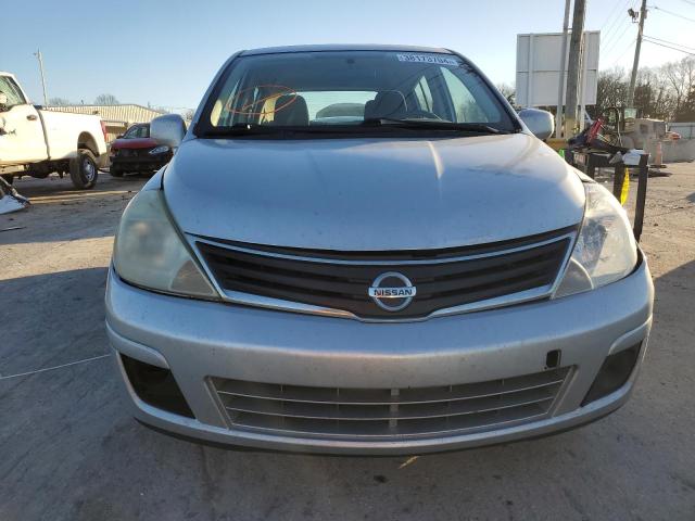 3N1BC1CP2BL496264 - 2011 NISSAN VERSA S SILVER photo 5